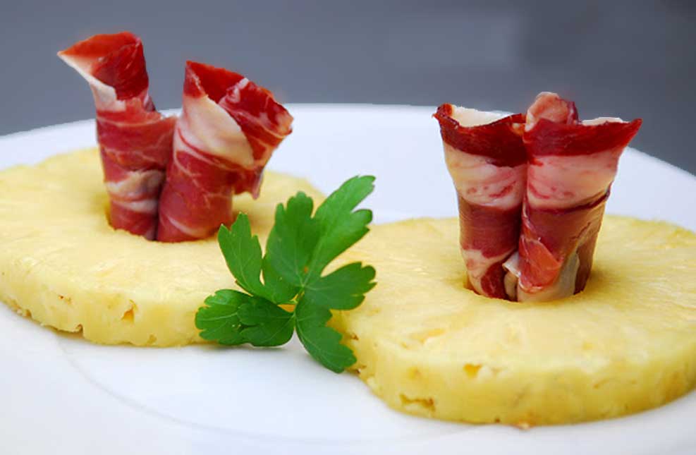pineapple with Iberian ham ECOIBERICOS®